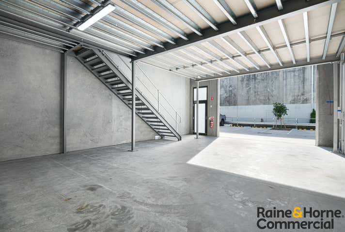 215/24 Bluebell Street Belmont NSW 2280 - Image 2