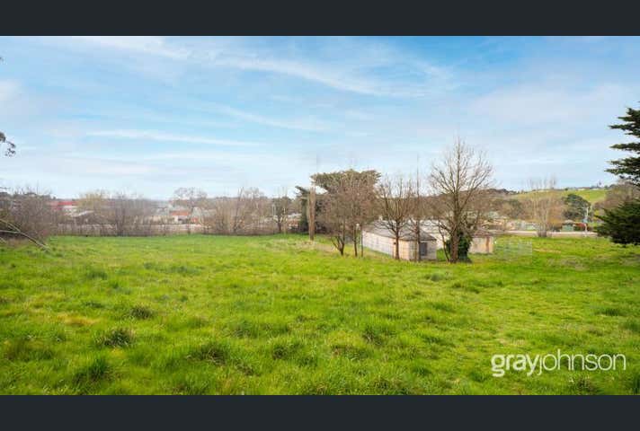 1 Kilmore Road Gisborne VIC 3437 - Image 5