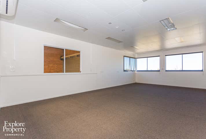 8/13 Carl Street Rural View QLD 4740 - Image 12