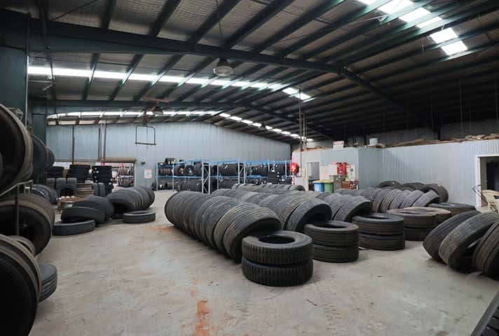 34 Catherine Crescent, 34 Catherine Crescent Lavington NSW 2641 - Image 7