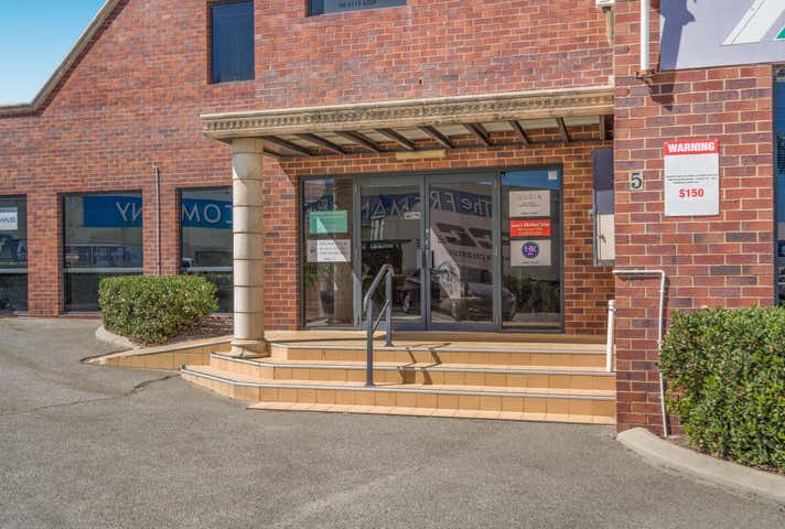 2/5 Rockingham Road Hamilton Hill WA 6163 - Image 3