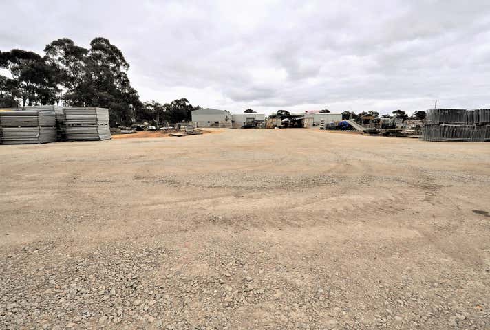 18  Trantara Court East Bendigo VIC 3550 - Image 5