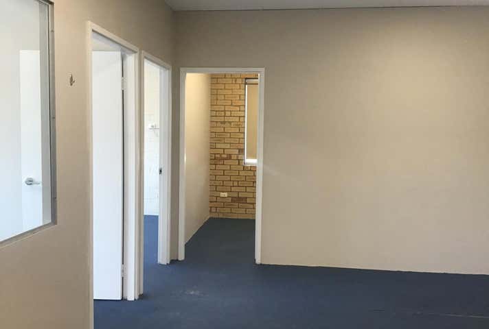 Unit 3, 38 Buckingham Drive Wangara WA 6065 - Image 4