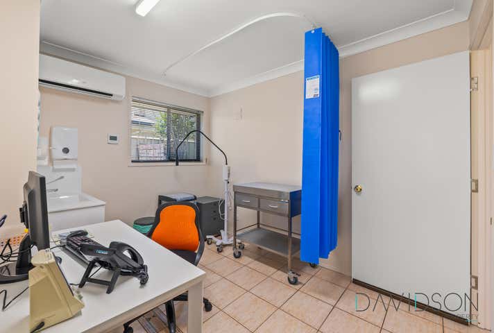 156 Ashmore Road Benowa QLD 4217 - Image 13