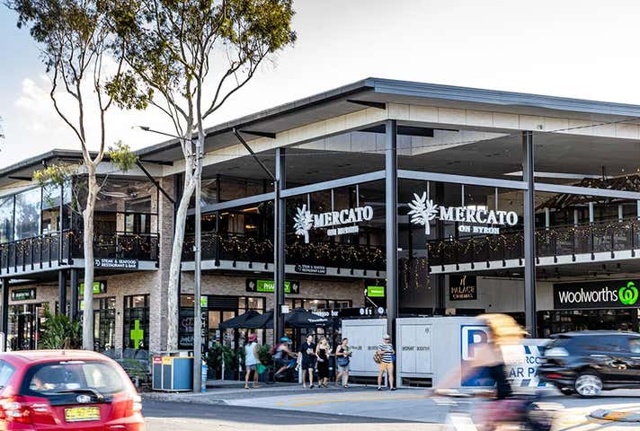 Lismore Square shoppers flock to Northern Rivers new Rockwear store