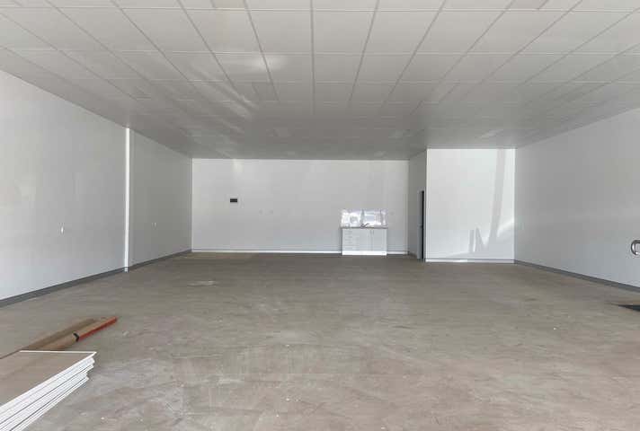 207 Mulgrave Road Bungalow QLD 4870 - Image 3