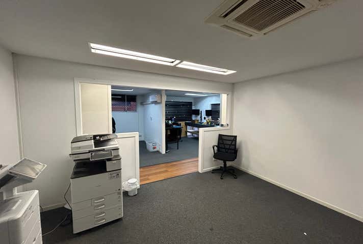 2/63 Old Maryborough Road Pialba QLD 4655 - Image 6