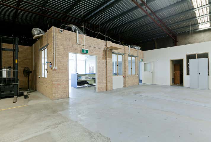 37 Farrall Road Midvale WA 6056 - Image 14