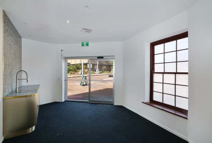 2/2 Haynes Street Kalamunda WA 6076 - Image 5