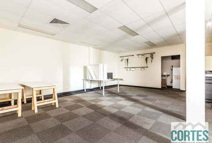 12/2 Ambitious Link Bibra Lake WA 6163 - Image 6