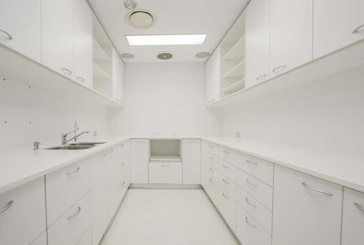 48 Goondoon Street Gladstone Central QLD 4680 - Image 12