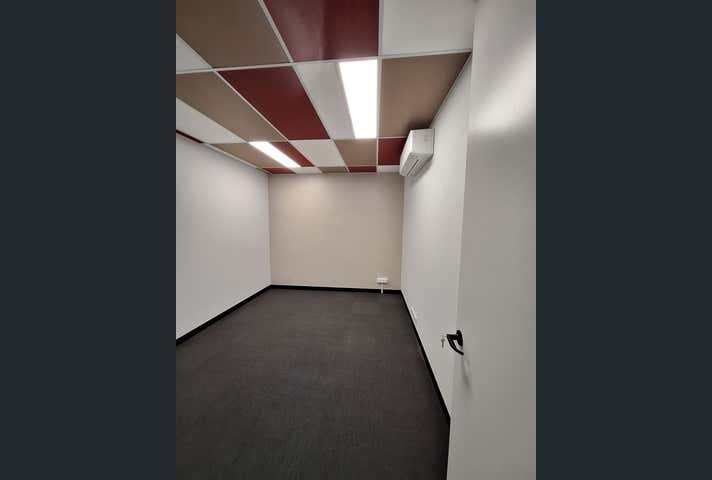 Office, 18, 10 Graham Street Melton VIC 3337 - Image 3