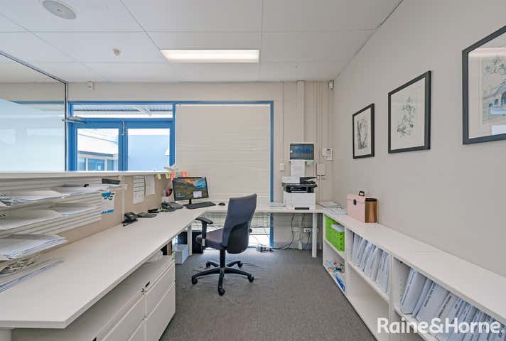 2/7 Cessnock Way Rockingham WA 6168 - Image 5