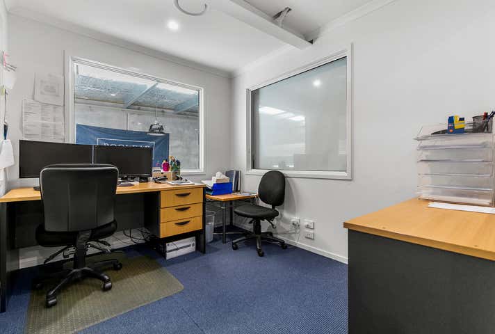 2/3 Page Street Kunda Park QLD 4556 - Image 12