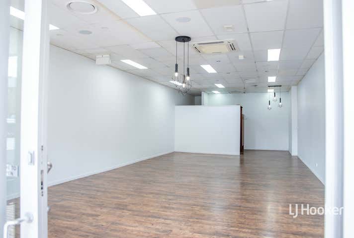 76 McDowall Street Roma QLD 4455 - Image 5