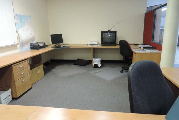 32 Walters Way Forrestfield WA 6058 - Image 8