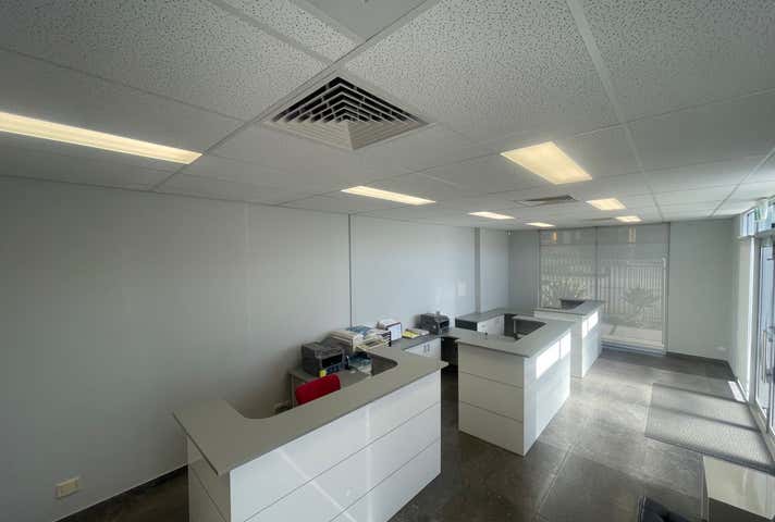 60 Distinction Road Wangara WA 6065 - Image 5