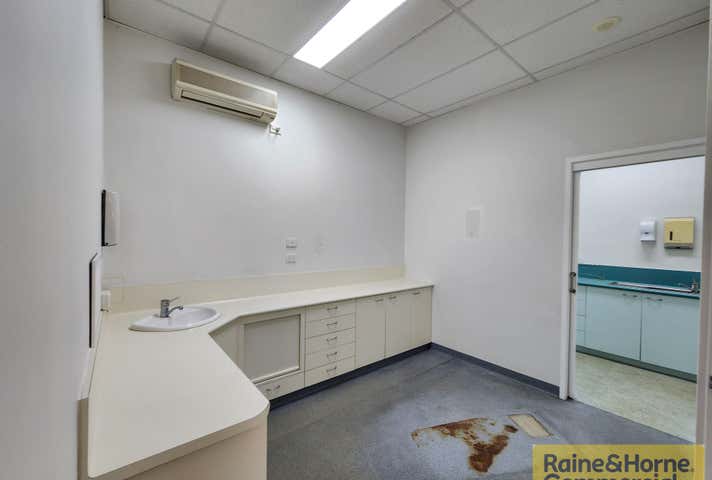7/143 Racecourse Road Ascot QLD 4007 - Image 3