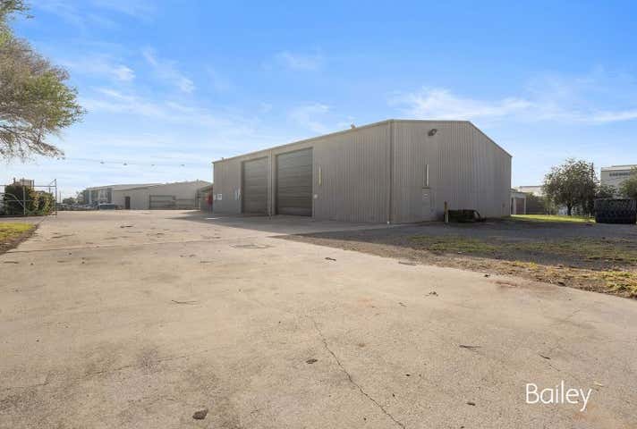 13 Thrift Close Singleton NSW 2330 - Image 22