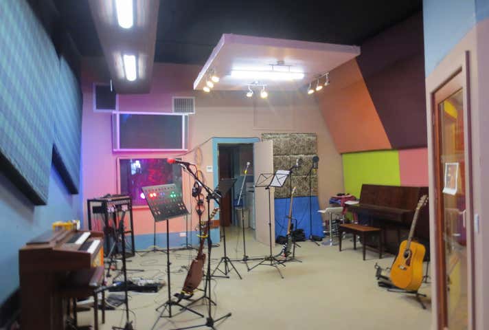 14 Llewellyn Place Eumemmerring VIC 3177 - Image 7