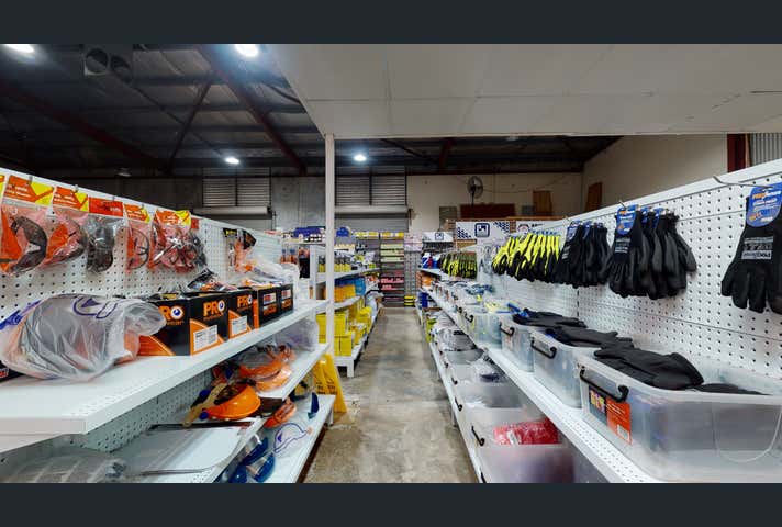 24 Farrall Road Midvale WA 6056 - Image 8