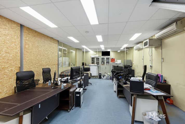 3/18-20 Redland Drive Mitcham VIC 3132 - Image 4