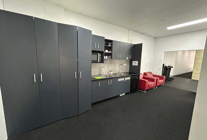 2/123 Boat Harbour Drive Pialba QLD 4655 - Image 8