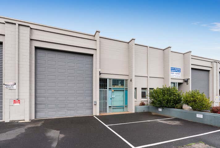 Unit 4, 477 Warrigal Road Moorabbin VIC 3189 - Image 1