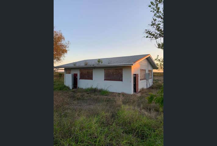 1 Norris Street Bowen QLD 4805 - Image 15