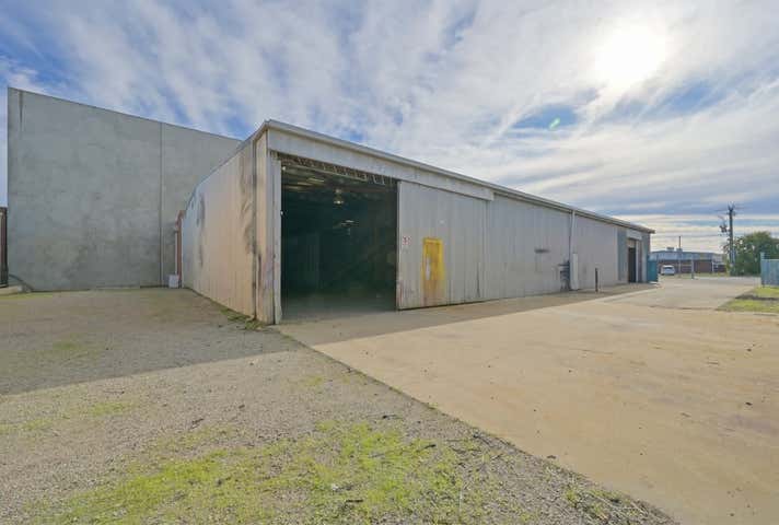 3 Carole Road Maddington WA 6109 - Image 16