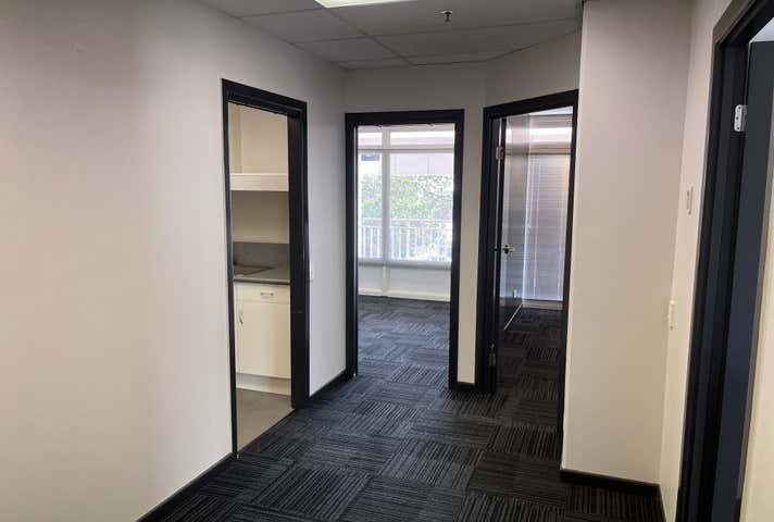 Village Lane, 20-32 Lake Street "Village Lane" Cairns City QLD 4870 - Image 6