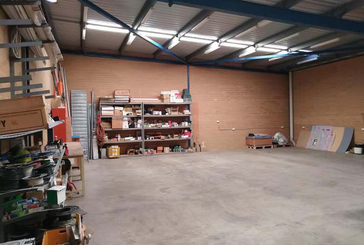 9B Weatherburn Way Kardinya WA 6163 - Image 8