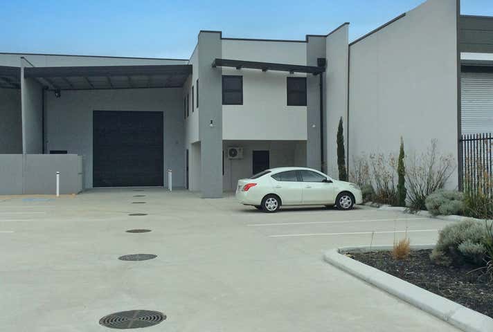 Unit 2, 86 Christable Way Landsdale WA 6065 - Image 2