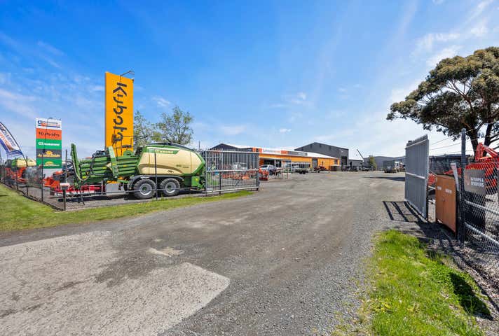 12 Wiltshire Lane Delacombe VIC 3356 - Image 3