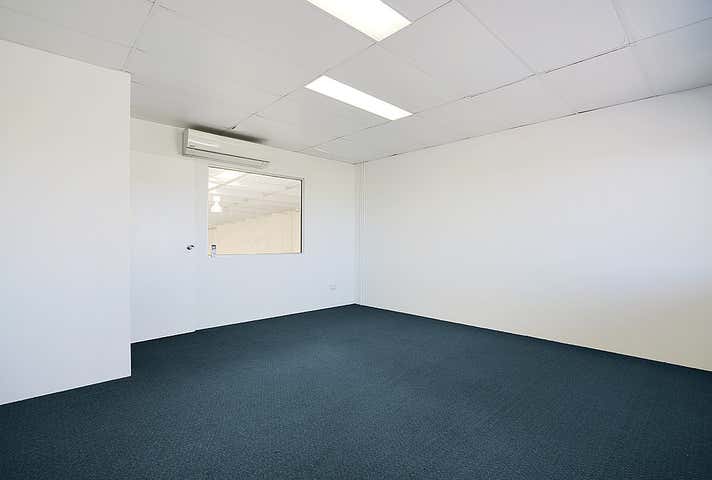 Unit 1, 13 Emplacement Crescent Hamilton Hill WA 6163 - Image 8