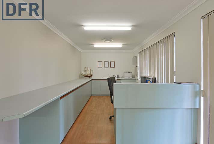 4 Kalmia Road Bibra Lake WA 6163 - Image 8