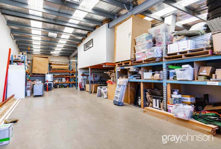 11 Riverside Avenue Werribee VIC 3030 - Image 10