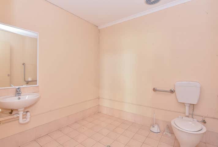 1/6 Barcelona Way Maddington WA 6109 - Image 12