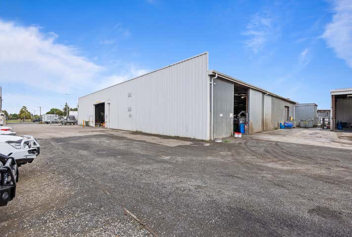 354 - 356 Dowling Street Wendouree VIC 3355 - Image 14