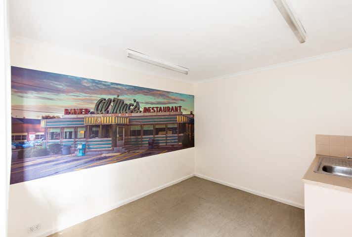 1033a Howitt Street Wendouree VIC 3355 - Image 5