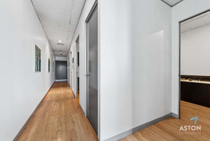 1/86-92 Grimshaw Street Greensborough VIC 3088 - Image 3