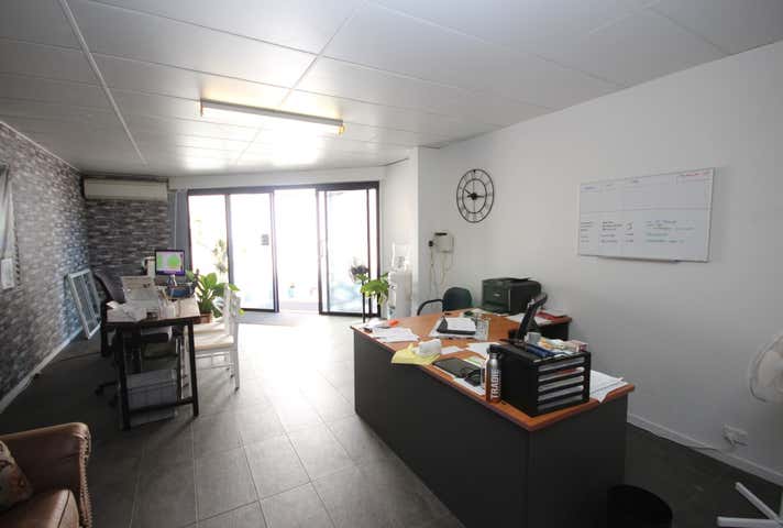 1/15 Whitehouse Street Garbutt QLD 4814 - Image 3