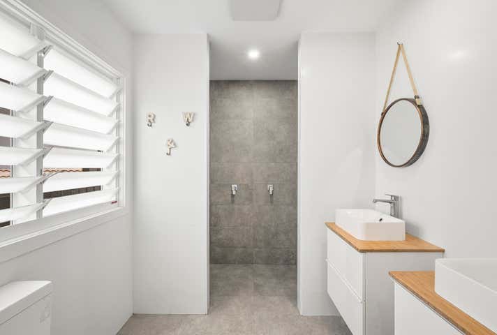 2 Newton Parade, Forestville, 2 Newton Parade Forestville NSW 2087 - Image 11