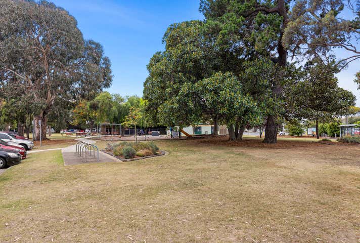 8 Synnot Street Werribee VIC 3030 - Image 9