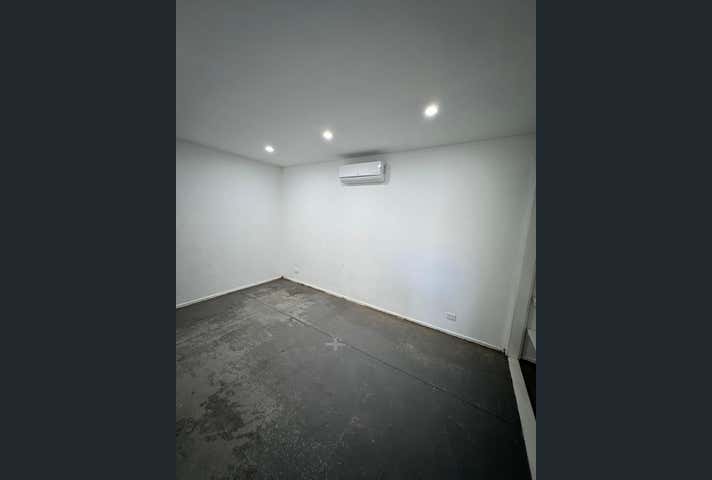 2/73 Eucumbene Drive Ravenhall VIC 3023 - Image 8