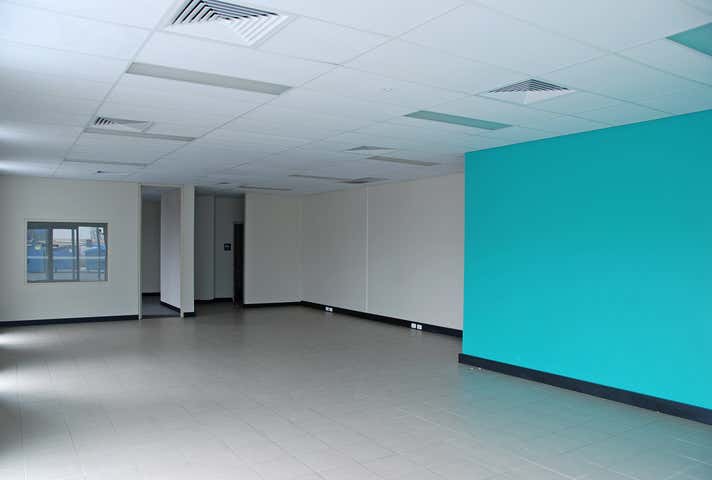 14 Madrid Place Maddington WA 6109 - Image 6