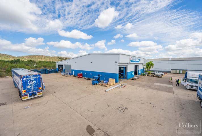 696 Ingham Road Mount Louisa QLD 4814 - Image 2