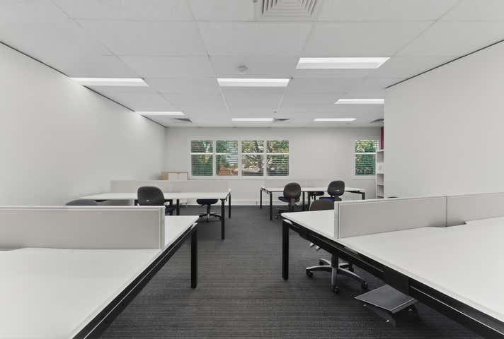 112 Scarborough Beach Road Mount Hawthorn WA 6016 - Image 9