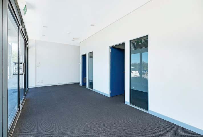 25 Pitcairn Way Pacific Pines QLD 4211 - Image 8