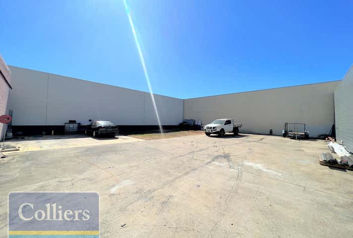 2/62 Pilkington Street Garbutt QLD 4814 - Image 9